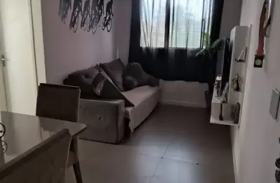 Vendo lindo apartamento segundo andar, sol da manhã, vista livre condomínio splash residence club