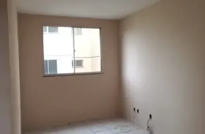 Alugo excelente apartamento terceiro andar com 02 quartos condomínio splash residence club