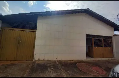 Casa de 2 quartos sendo 2 suites - jardim nova esperança