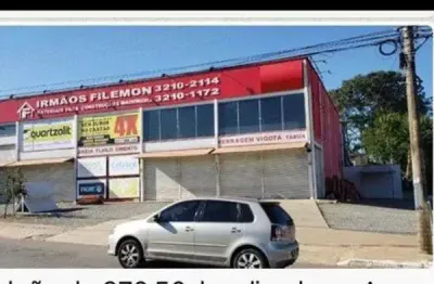 Galpão de esquina com renda, situado na avenida marechal rondon