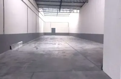 Galpão para locação - 300m², pé direito 7m, 2 escritórios e 2 vagas