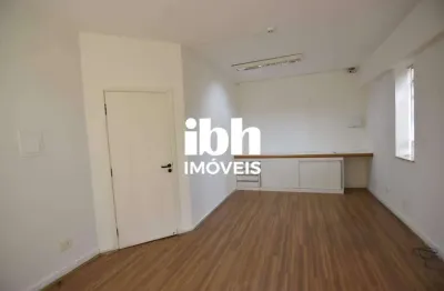 Sala comercial para alugar na Rua Padre Rolim, Santa Efigênia, Belo Horizonte