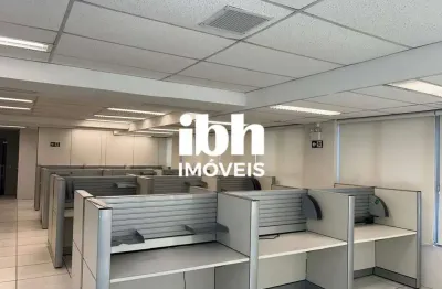 Andar corrido com 170m² e 02 vagas para locação na savassi