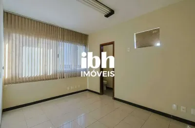 Sala comercial para alugar na Rua Padre Rolim, Santa Efigênia, Belo Horizonte