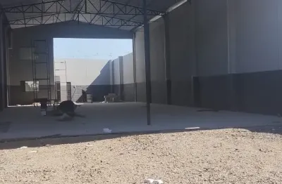 Barracão 400 m2 quississana são josé dos pinhais de frente para rodovia