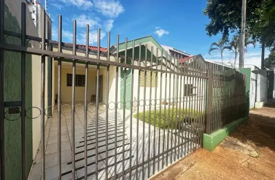 Casa com 3 quartos à venda na Rua Topázio, 1348, Jardim Brasil, Maringá