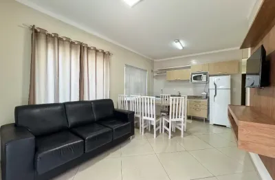 Oportunidade a poucos metros da praia, 02 quartos e 2 banheiros