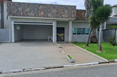 Casa térrea com 3 dormitórios sendo 1 suíte com closet