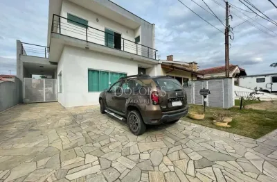 Belo sobrado com 5 suítes (2 c/ closet) no condomínio aruã analisa permuta em mogi das cruzes.