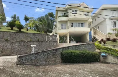 Casa alto padrão no condomínio aruã em mogi das cruzes com a dolores imóveis, tradição e segurança.