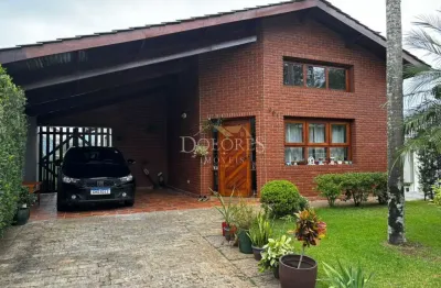 Casa em condomínio fechado com 5 quartos para alugar na Estrada do Itapeti, 100, Aruã, Mogi das Cruzes