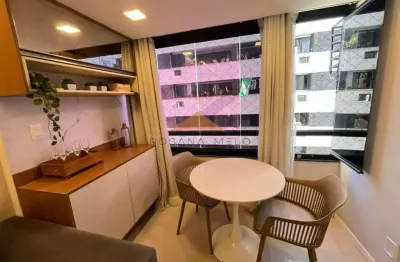Boa viagem,82m,3 quartos,closet,vista mar,reformado e com fino acabamento.