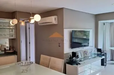 Edifício costa ibérica, 98 m², 3 quartos, 1 suíte, reformado, nascente, 2 vagas de garagem a 200 metros da praia.