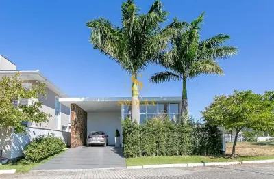 Casa em condomínio fechado com 2 quartos à venda na rua camarinhas, campeche, florianópolis, 222 m2 por r$ 2.500.000