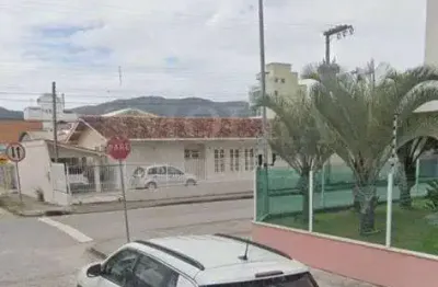 Casa comercial com 1 sala à venda na rua professor odilon fernandes, trindade, florianópolis, 171 m2 por r$ 1.650.000
