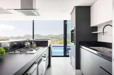 Casa em condomínio fechado com 4 quartos à venda na rua josé francisco dias areias, trindade, florianópolis, 285 m2 por r$ 4.469.000