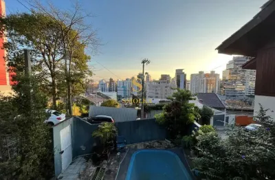 Casa em condomínio fechado com 5 quartos à venda na rua ângelo la porta, centro, florianópolis, 364 m2 por r$ 1.000.000
