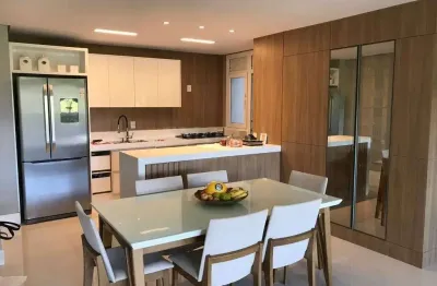 Apartamento com 3 quartos à venda na Avenida das Lagostas, Jurerê Internacional, Florianópolis, 147 m2 por R$ 3.724.000