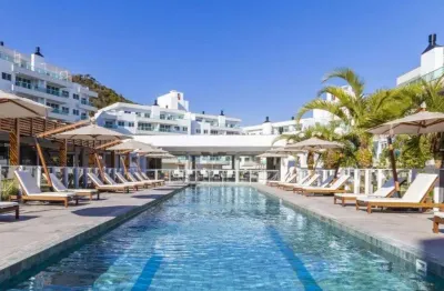 Apartamento com 2 quartos à venda na rua dario joão de souza, jurerê, florianópolis, 88 m2 por r$ 2.200.000