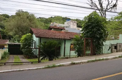 Casa em condomínio fechado com 2 quartos à venda na rua isid dutra, sambaqui, florianópolis, 60 m2 por r$ 800.000
