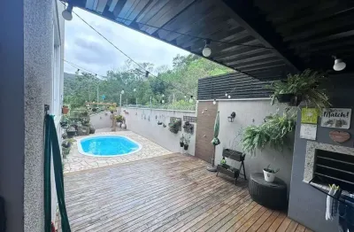 Casa em condomínio fechado com 3 quartos à venda na rua acelon eduardo da silva, córrego grande, florianópolis, 178 m2 por r$ 2.250.000