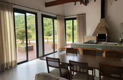 Casa em condomínio fechado com 3 quartos à venda no centro, rancho queimado , 237 m2 por r$ 2.350.000