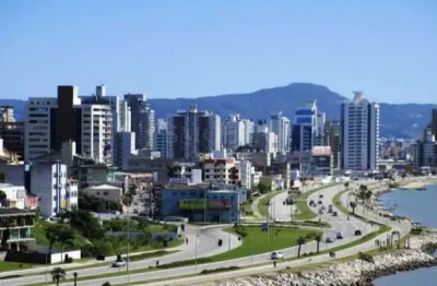 Casa em condomínio fechado com 4 quartos à venda na rua santa tereza, balneário, florianópolis, 152 m2 por r$ 999.800