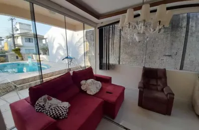 Casa em condomínio fechado com 4 quartos à venda na rua da saracura, pedra branca, palhoça, 200 m2 por r$ 1.500.000