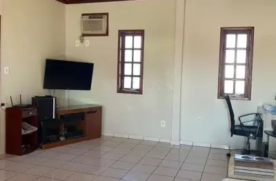 Casa em condomínio fechado com 4 quartos à venda na servidão tayla stefane damasceno batista, ingleses do rio vermelho, florianópolis, 120 m2 por r$ 420.000