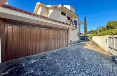 Casa em condomínio fechado com 4 quartos à venda na rua assis brasil, ponta de baixo, são josé, 301 m2 por r$ 2.200.000