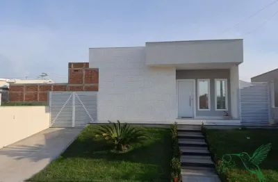 Casa em condomínio fechado com 3 quartos à venda na estrada embaixador são vicente km13, 138, lagoinha, araruama por r$ 690.000