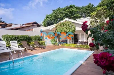 Casa com 3 quartos à venda na rua maria pires linhares, 789, campeche, florianópolis por r$ 1.850.000
