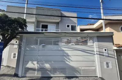 Lindo sobrado com 2 dormitorios e 1 suite no bairro vila constança