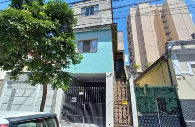 Sobrado em ótima localização na vila guilherme com 3 casas  e 1 vaga