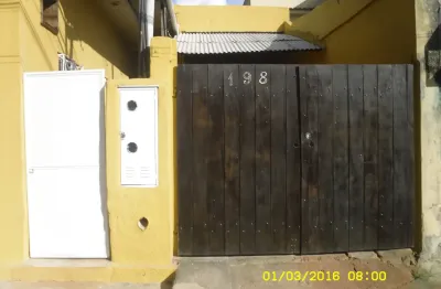 Casa com 2 quartos à venda na Rua Manoel Rocha, 198, Carmari, Nova Iguaçu