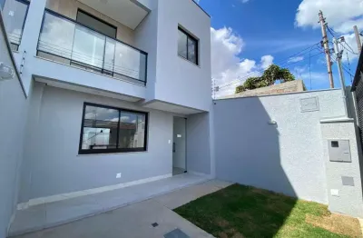 Casa geminada duplex alto padrão à venda no planalto