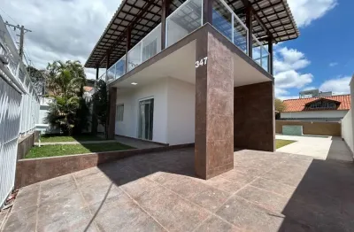 Casa com 7 quartos à venda no Planalto, Belo Horizonte 