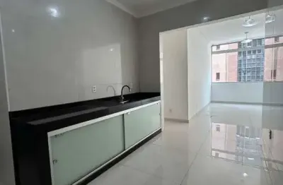 Apartamento com 3 quartos para alugar no Centro, Belo Horizonte 