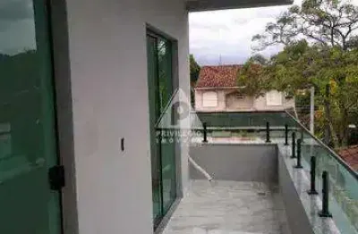Casa triplex à venda, 3 quartos, pechincha - rio de janeiro/rj