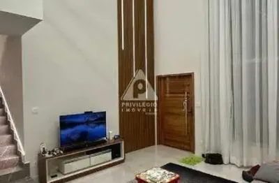 Casa inteligente com 4 quartos e área gourmet – melhor condomínio da costa verde