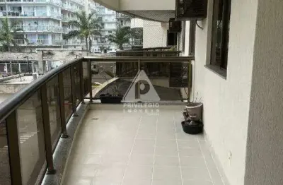 Lindo apartamento à venda no condomínio life residencial! 2 quartos ,1 suite com 72m² e varandão com estrutura de clube