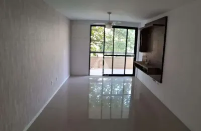 O apê perfeito! 121m², 3 Qts, Suíte e Dependência. Varandão e 2 vagas garantidas. Seu espaço no Recreio.