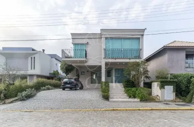 Casa no condomínio vivendas do atlântico em balneário camboriú