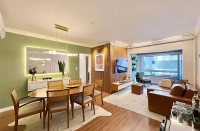 Apartamento modernizado no edifício vale do reno – centro de balneário camboriú