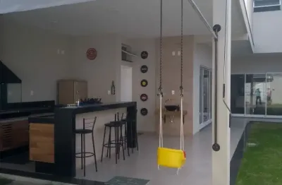 Casa moderna e sofisticada no village das flores – caçapava/sp.