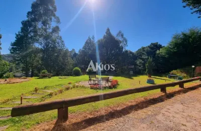 Apartamento no floresta negra - possui lareira e é ideal para locações temporárias !