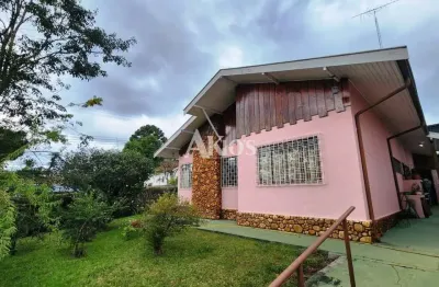 Casa à venda no centro comercial - ótima oportunidade de investimento para renda!