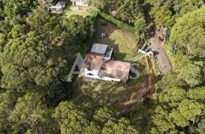 Casa no alpes de campos do jordão - todo contato com a natureza que você procura...