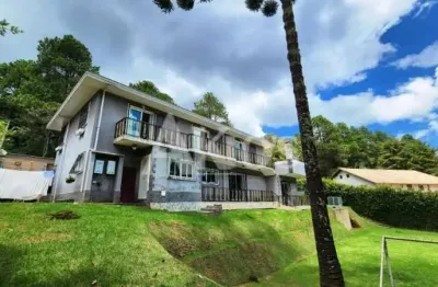 Linda casa no alto da boa vista - excelente área de lazer e finamente decorada oferece tudo o que procura no seu novo lar....