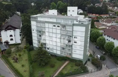 Excelente localização e linda vista - apartamento amplo, arejado e com ótima incidência solar!